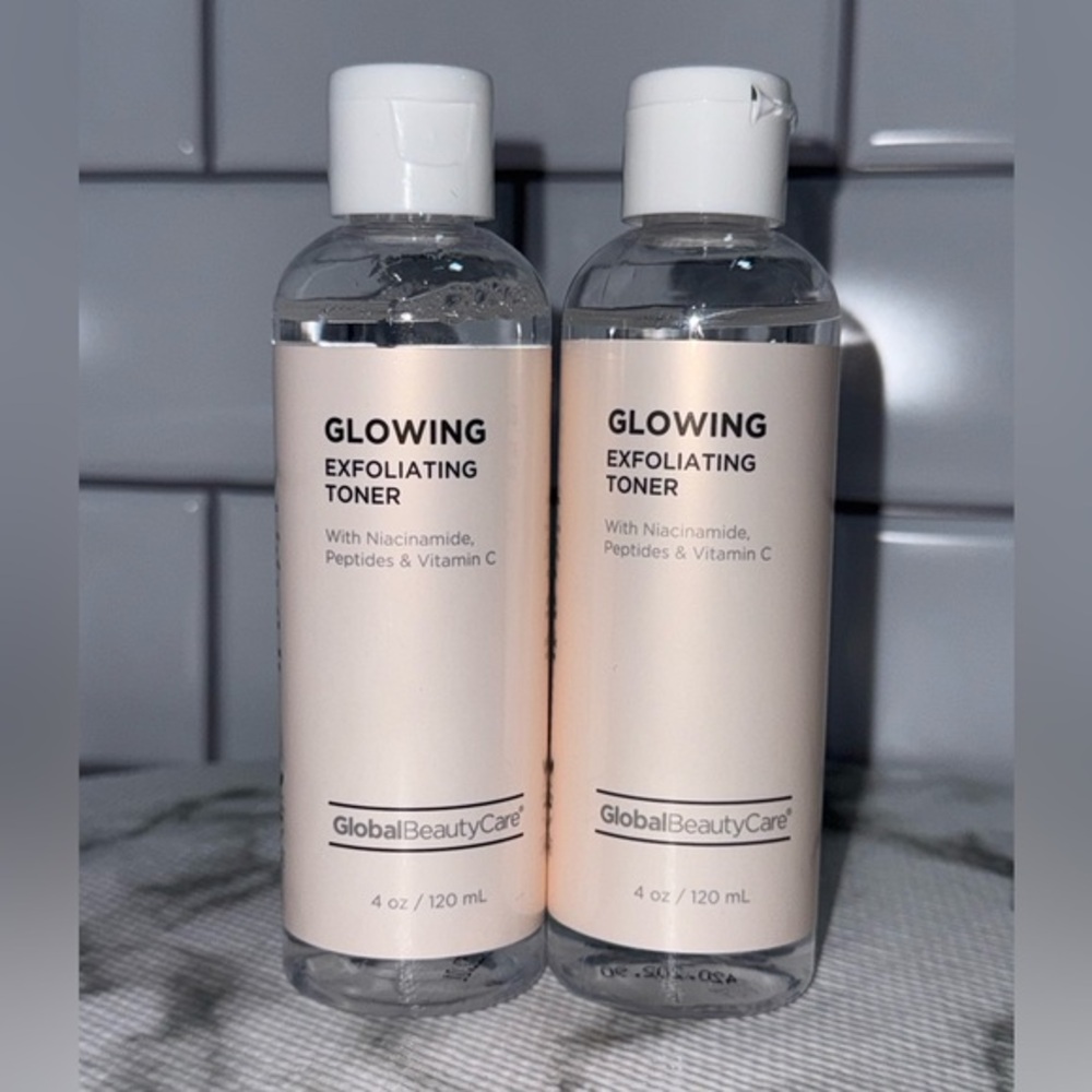 Global Beauty Care Glowing Exfoliating Toner 4 oz‎ Niacinamide Vitamin C